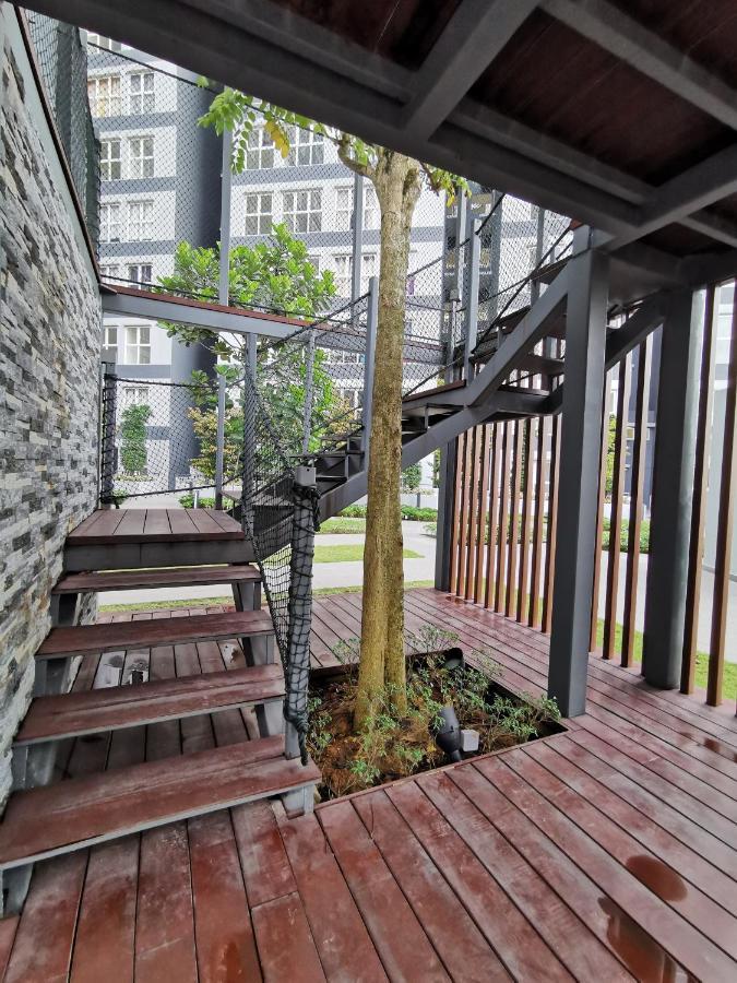 Kajang Industrial House With Olympic Size Swimming Pool Apartment Exterior foto