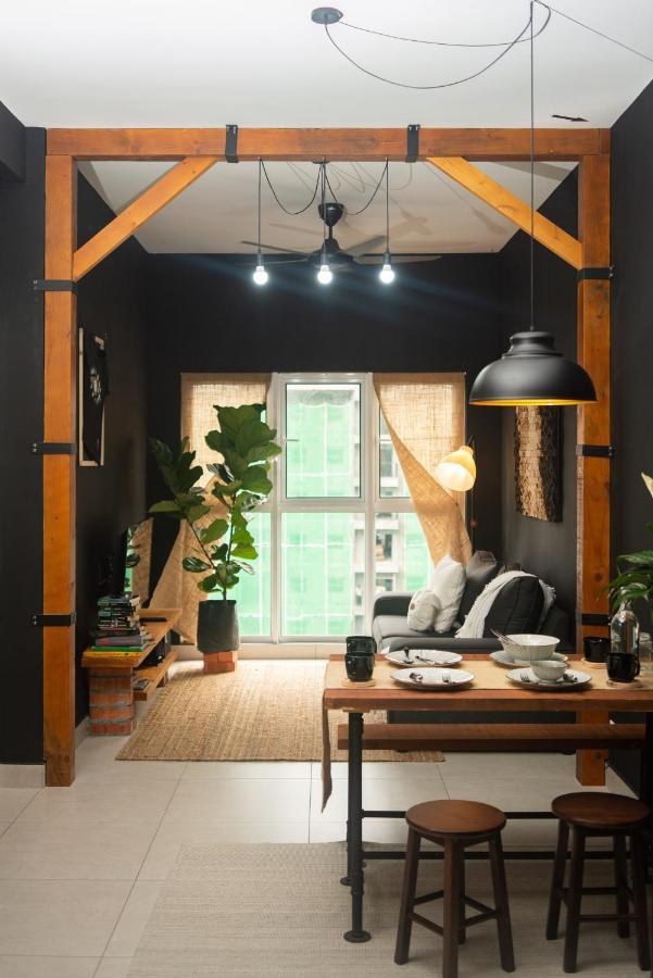 Kajang Industrial House With Olympic Size Swimming Pool Apartment Exterior foto